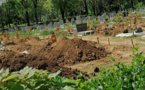 Tristes images, une famille sénégalaise enterre un de ses siens décédé du coronavirus en France (Photos)
