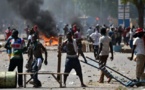 Couvre-feu à Thiaroye: Des jeunes agressent sauvagement des policiers