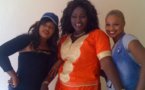 Ngoné Ndiaye Guéwel entourée de Mbathio Ndiaye et Aïda Dada