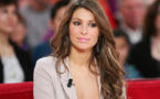 Laury Thilleman, toute nue sans son écharpe