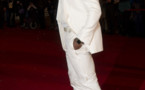 Photos : Seal dans les bras d'une jolie brune !