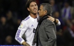 Real Madrid : Ramos trouve Mourinho "bizarre"