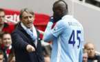 Man. City : le torchon brûle entre Mario Balotelli et Roberto Mancini