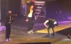 (video) Justin Bieber vomit sur scène