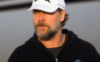 Russell Crowe méconnaissable derrière sa barbe