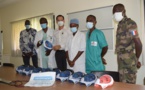 Eléments français au Sénégal : 60 masques de plongée Décathlon remis pour sauver des malades de la COVID-19.