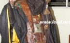 Baba Maal dans une tenue magnifique 