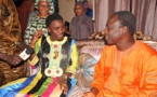 Vidéo - Thione Seck raille son fils: "Waly a peur de moi..."