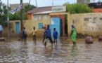 Banlieue de Dakar un centre d'examen CFEE sous les eaux de la pluie (Vidéo)