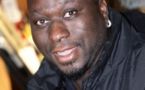 Assane Sangaré, père adoptif du défunt comédien: "Le père biologique de Mouss Diouf n'a commencé à s'intéresser à son fils que lorsqu'il l'a vu dans un film"