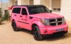 (Photos) Omaro offre un terrain aux Almadies 2, un 4x4 Dodge, une somme de 3.000.000 FCfa et une parure en or à Ayo Baldé