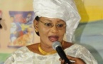 Aida Mbodj se pose des questions 