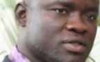 Eumeu Sène serre la main de Balla Gaye1