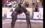 Lutte: "Modou Diakhaté" bat 12 ans [REGARDEZ!]