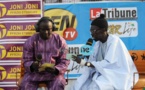 Malick Thiandoum de Sen Tv avec son consultant Niokhobaye
