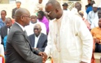 La poignée de main entre Cissé Lô et Latif Coulibaly