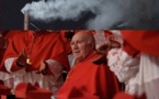 URGENT:HABEMUS PAPAM : Fumée blanche à la chapelle Sixtine, un nouveau pape est élu