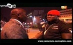 Eumeu Sène dans les rues de Paris avec Bécaye Mbaye 