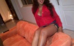 Nina Bineta toujours séduisante avec ses jambes de rêve 