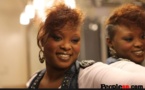 La chanteuse Malouida avec un style fun de mille trous!