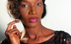 Le top model Amina Pouye dans un style très fashion