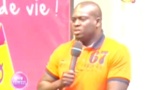 [Vidéo] Le promoteur Aziz Ndiaye s’énerve contre la journaliste Assi Gaye de Sunu Lamb