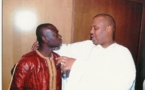 Ameth Saloum Dieng en pleine discussion avec Pape Diouf