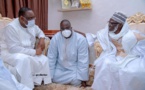 LE KHALIFE DE TOUBA DEROULE LE TAPIS ROUGE A MACKY SALL ( VIDEO )