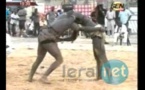 [Regardez!] Le victoire de Feu rouge sur Jokel