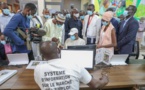 Inauguration des Pôles Emploi Entrepreneuriat: Le ministre Yankhoba Diattara a livré les clefs du Guichet Unique au Président Macky Sall