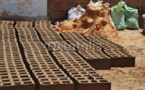 Un bâtiment écrase mortellement trois individus à Mbour ; des briques contenues dans une camionnette ensevelissent un enfant de 7 ans
