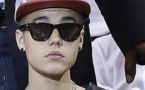 Justin Bieber tout nu derrière sa guitare (Regardez les photos)