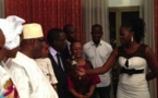 [Vidéo &amp; Photos] Présidentielle au Mali : Soumaïla Cissé rend visite à IBK, reconnait sa défaite et félicite son rival . Les deux familles étaient présentes