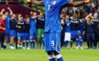 VIDEO: ANDIAMO AI MONDIALI ! Mario Balotelli qualifie l’Italie à la Coupe du Monde