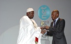 Prix Ragnéé: Mady Touré reçoit sa récompense des mains de ABC