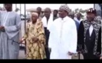 Vidéo: Serigne Modou Kara accueilli par sa Majesté Tchiffi Zié à Abidjan a son arrivée au forum des Rois.