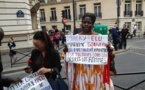 Le PDS manifeste contre Macky à Paris: “Macky est élu…Mais c’est sa femme qui gouverne”