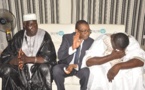 [Photos exclusives] Sa maman de retour de la Mecque, Balla Gaye verse de chaudes larmes devant Youssou Ndour