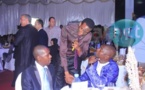 Soirée Cauris d'or: Ibou Kara Ndoye en pleine discussion avec Cheikh Amar et Kader Ndiaye