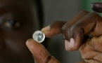 Présidentielle: En Gambie, on vote avec des "égaates" (billes)