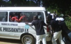 Photo - A cause d'une panne de leur véhicule, des éléments de la « garde-rouge » de Macky ont galéré 