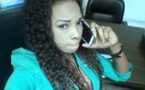 La belle Rimarta est au téléphone