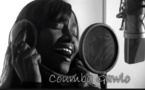 COUMBA GAWLO: SES MUSICIENS LUI RENDENT UN VIBRANT HOMMAGE.