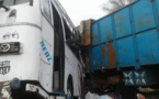 Autoroute à péage: Une collision entre un camion et un bus fait plusieurs blessés