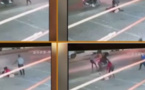 Une femme sauvée de deux agresseurs, les images de la camera de surveillance