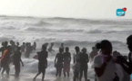 "L'été" au Sénégal: la friperie s'écoule bien à la plage !