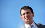 Remaniement: Manuel Valls, un homme clivant à Matignon