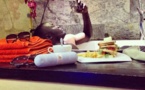 Canabasse se photographie dans sa salle de bain !