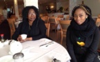 Adiouza en mode pause café avec sa maman