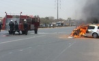 Une Renault Scenic a pris feu à 13 heures sur l’autoroute à hauteur de l’échangeur de Hann (Images)